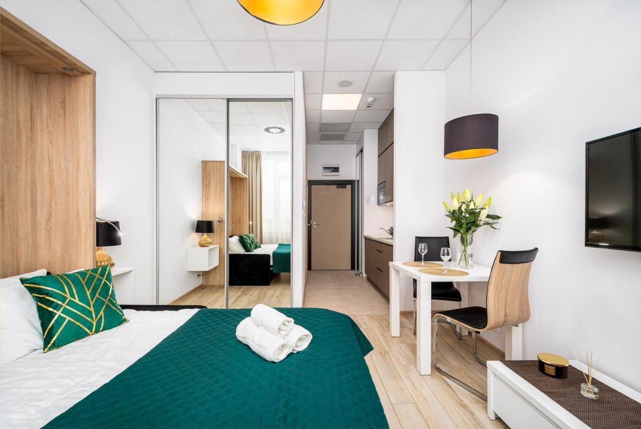Varsovla Apartments Esterno foto